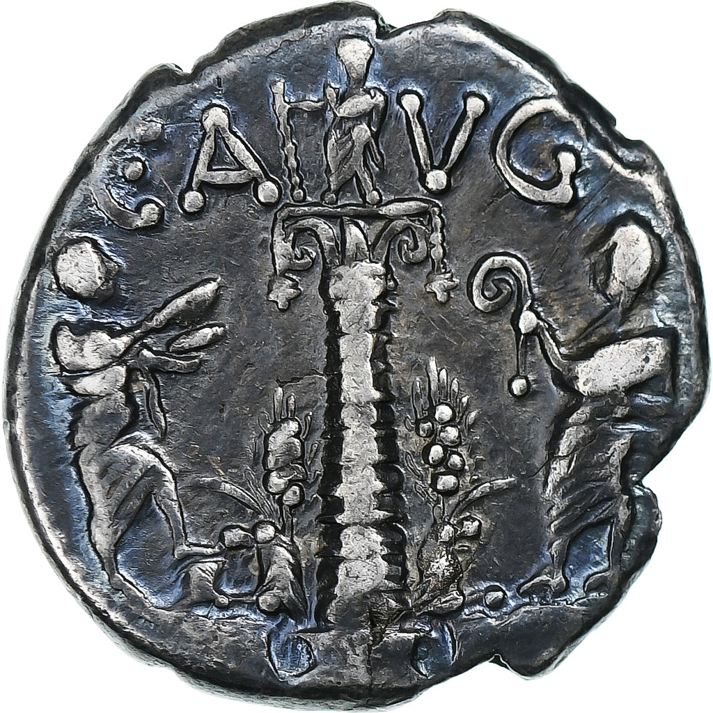 Minucia, 
  
  Denarius, 
  
  MÖ 135